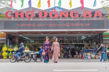 Hue Dong Ba Market