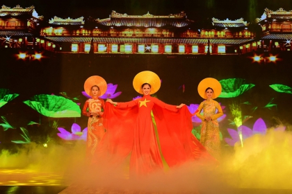 Da Nang Ao Dai Show - a place that honors Vietnamese traditional culture