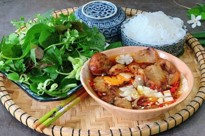 BBQ Rice Noodles (Bún chả Hà Nội)