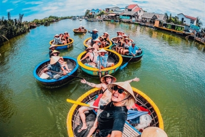 Hoi An Ancient Town & Canaan Island Coconut Basket Boat Experience (Departing from Da Nang)