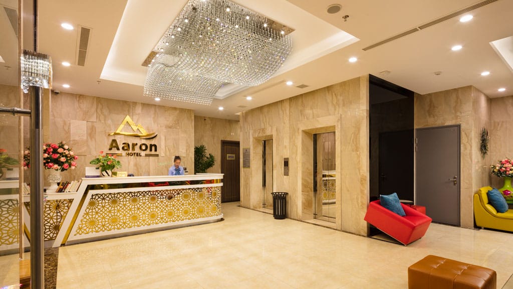 Aaron Hotel