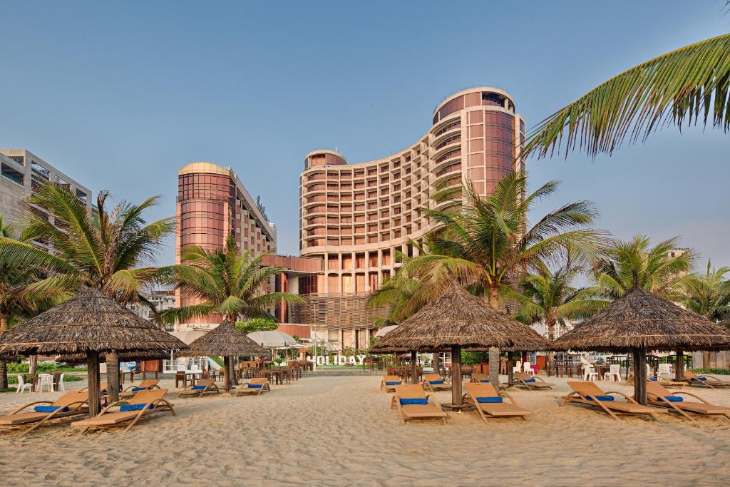 Holiday Beach Hotel Danang Holiday Beach Hotel Danang