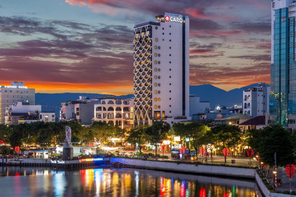 Caro Premium Danang Hotel